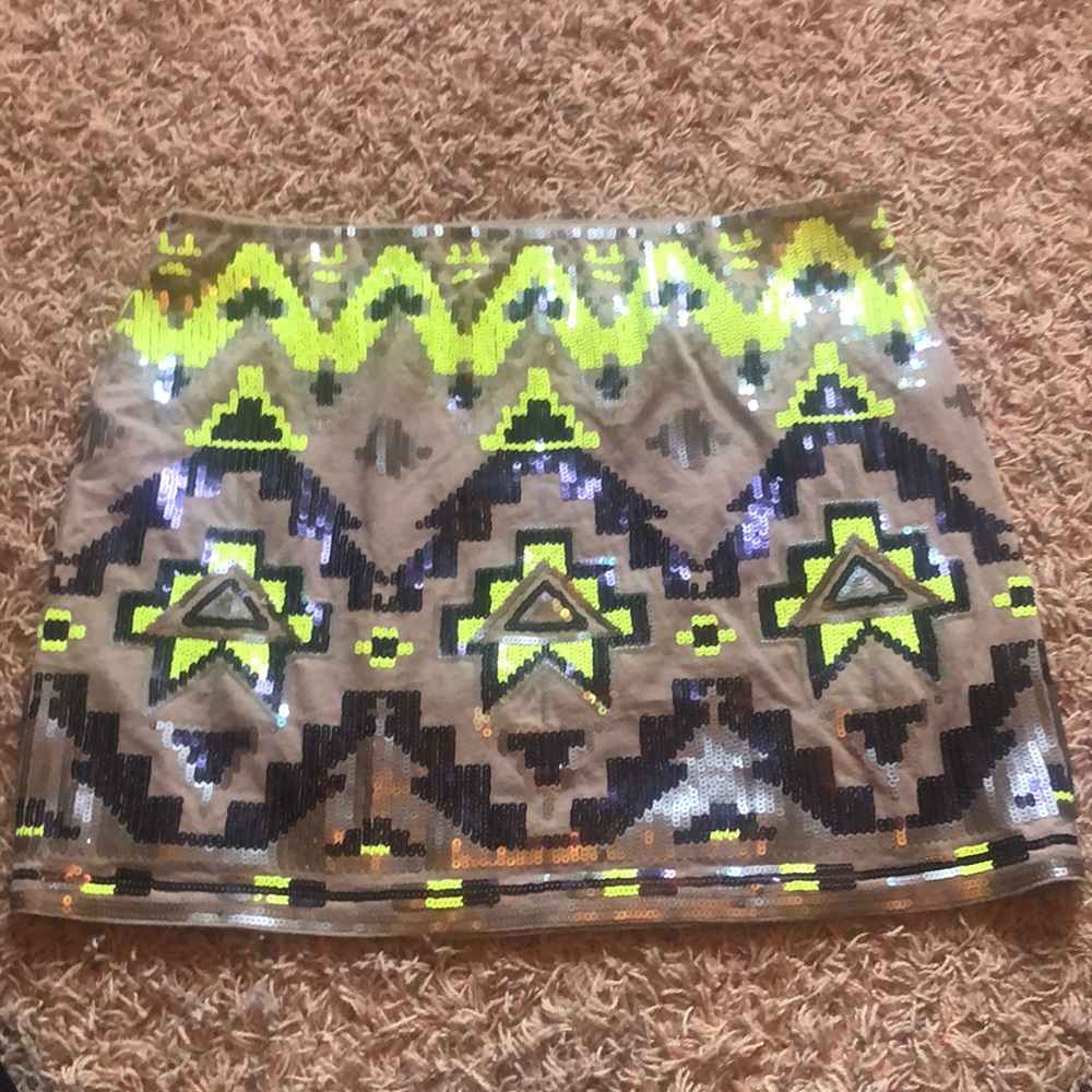 Patterned skirt